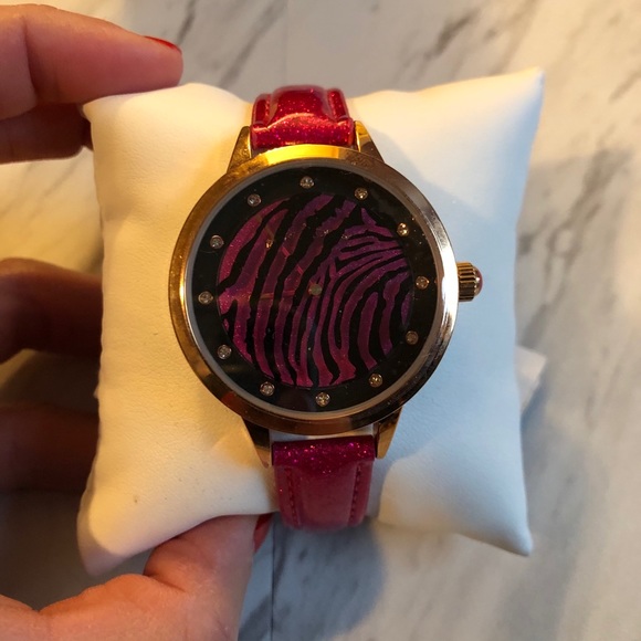 Betsey Johnson Tiger Stripes Pink Glitter gold tone round jewelry watch zebra - Picture 3 of 6